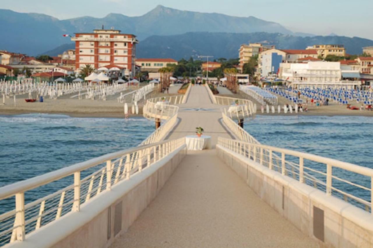 Appartamento Abate Lido di Camaiore Eksteriør billede